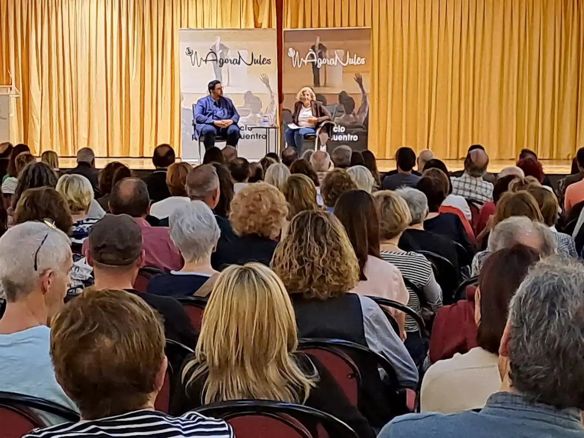 La democracia a debate en la nueva conferencia del ciclo Ágora Nules con Manuela Carmena